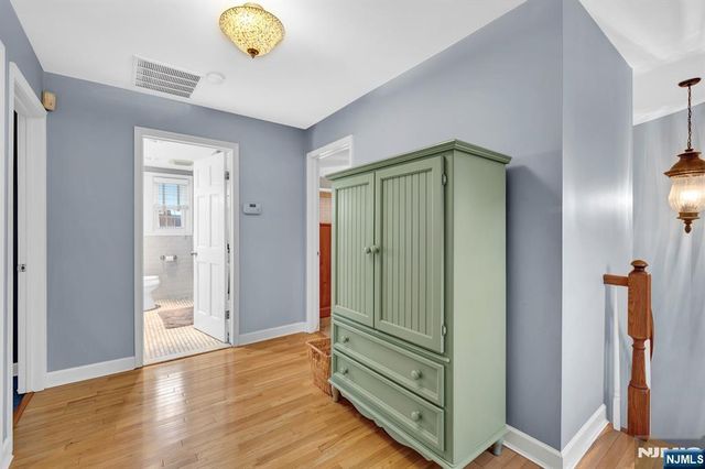 98 Maple Street, Rutherford, NJ 07070