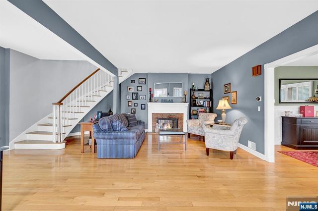 98 Maple Street, Rutherford, NJ 07070
