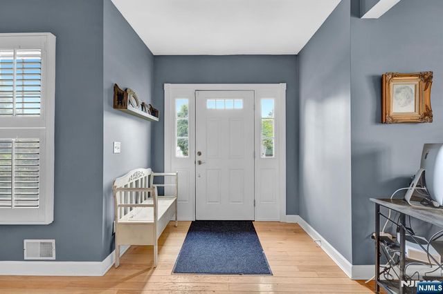 98 Maple Street, Rutherford, NJ 07070