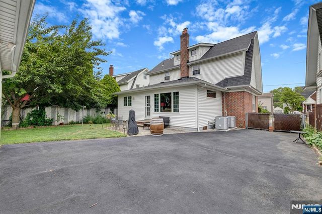98 Maple Street, Rutherford, NJ 07070