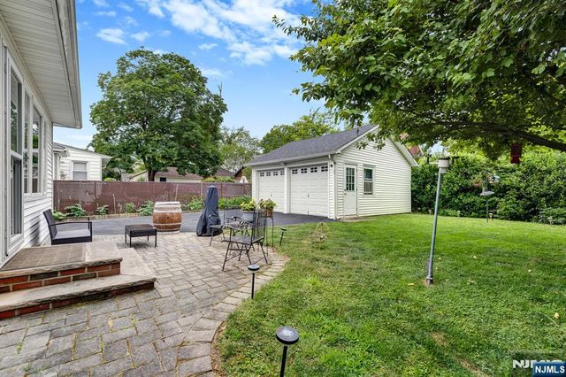98 Maple Street, Rutherford, NJ 07070