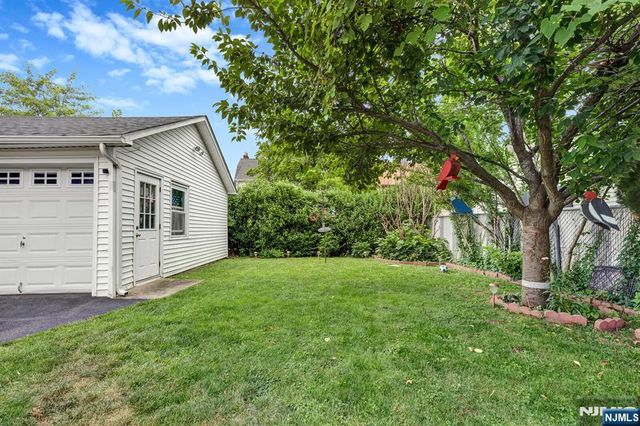 98 Maple Street, Rutherford, NJ 07070