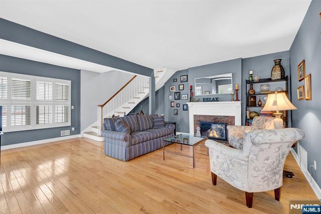 98 Maple Street, Rutherford, NJ 07070