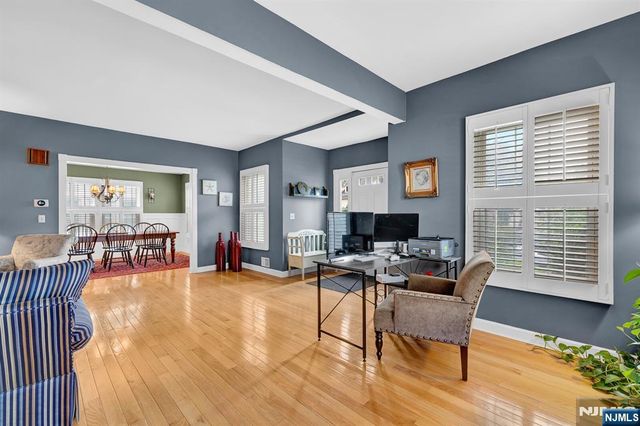 98 Maple Street, Rutherford, NJ 07070