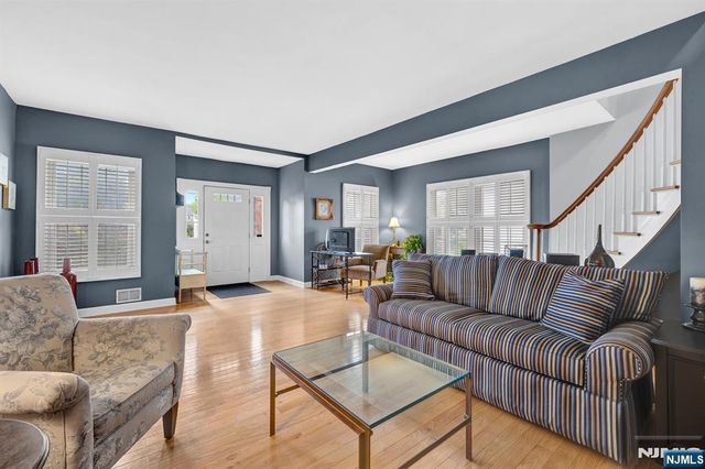 98 Maple Street, Rutherford, NJ 07070