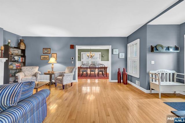 98 Maple Street, Rutherford, NJ 07070