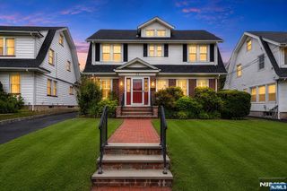 98 Maple Street, Rutherford, NJ 07070