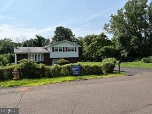 3001 & 3005 CENTURY AVE, Bristol, PA 19007
