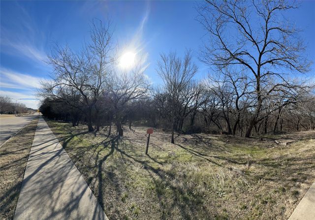 1557 Lake Ridge Parkway, Cedar Hill, TX 75104