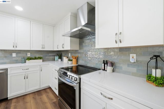 4346 Fallbrook Rd, Concord, CA 94521