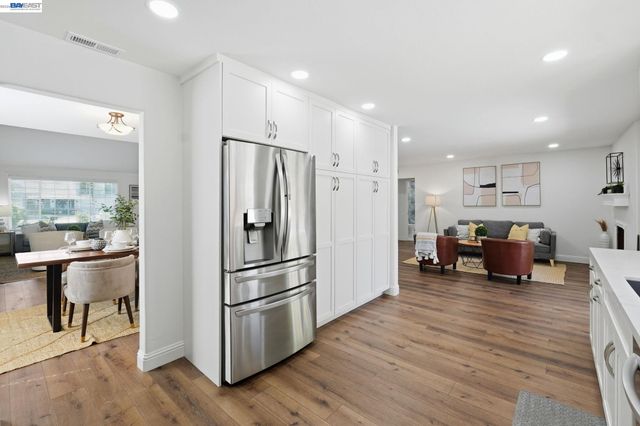 4346 Fallbrook Rd, Concord, CA 94521
