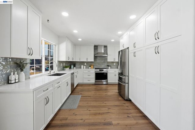 4346 Fallbrook Rd, Concord, CA 94521