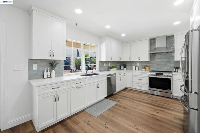 4346 Fallbrook Rd, Concord, CA 94521