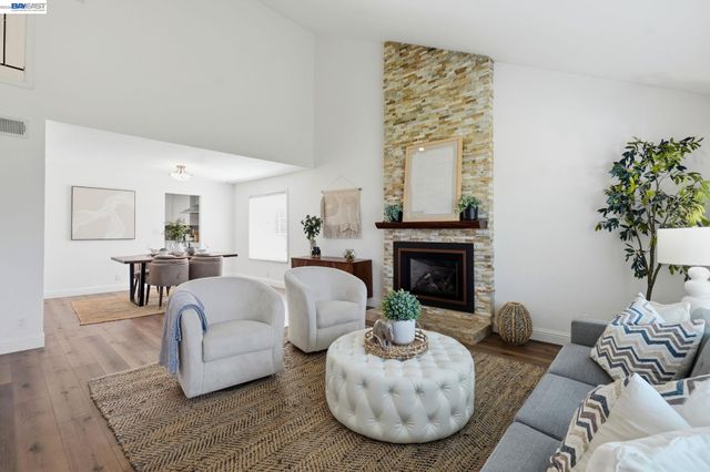 4346 Fallbrook Rd, Concord, CA 94521