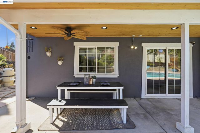 4346 Fallbrook Rd, Concord, CA 94521