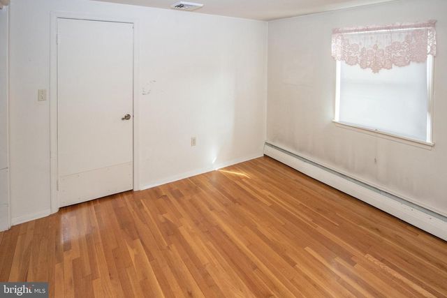 25 E TOWNSHIP LINE RD, Souderton, PA 18964