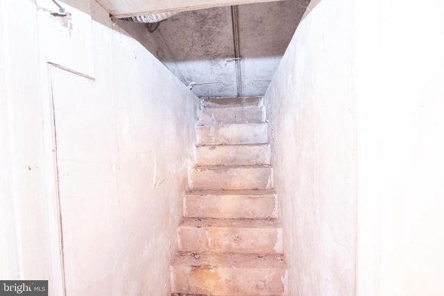 25 E TOWNSHIP LINE RD, Souderton, PA 18964