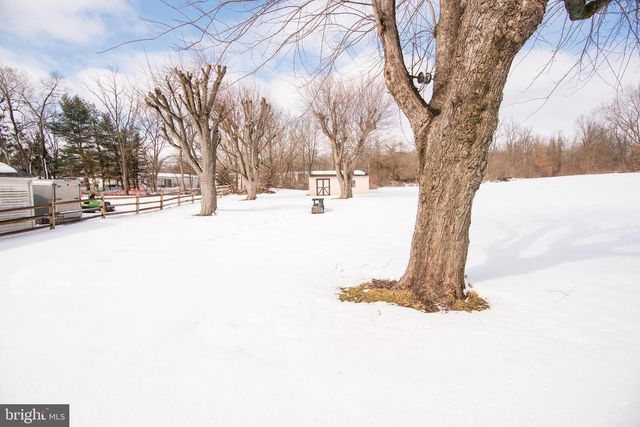 25 E TOWNSHIP LINE RD, Souderton, PA 18964