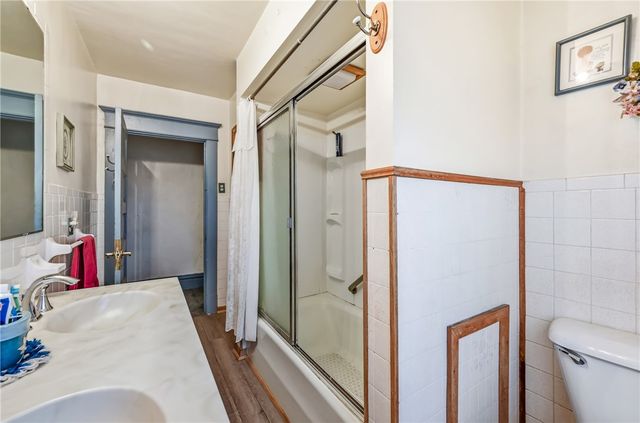 753 Spruce Ave, Sharon, PA 16146