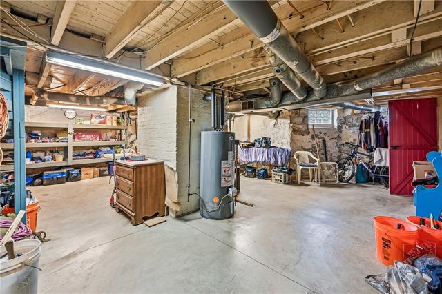 753 Spruce Ave, Sharon, PA 16146