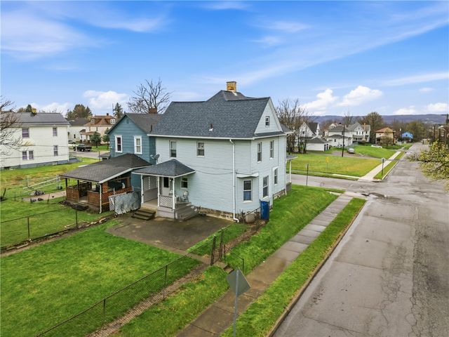 753 Spruce Ave, Sharon, PA 16146