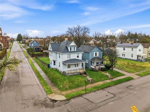 753 Spruce Ave, Sharon, PA 16146