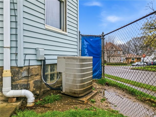 753 Spruce Ave, Sharon, PA 16146
