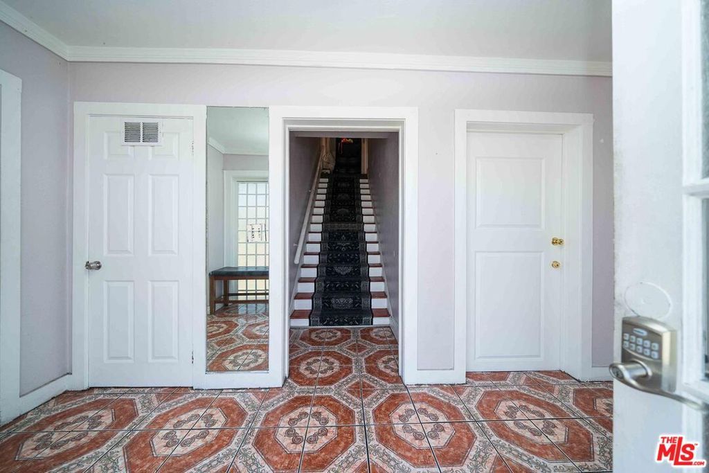 3714 W Pico Boulevard, Los Angeles, CA 90019 — photo 3
