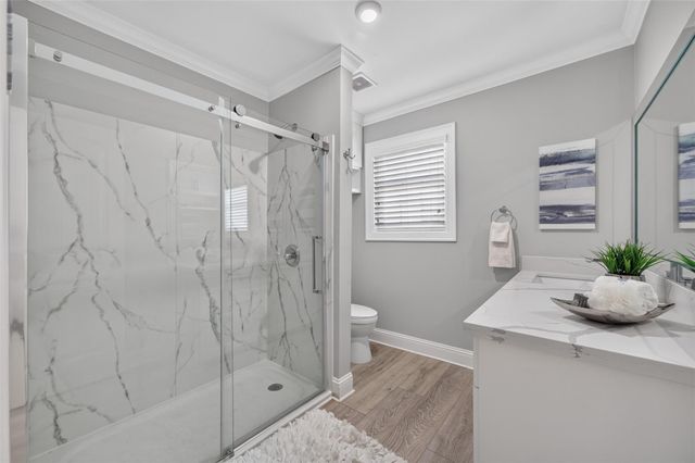139 Laurel Cove W, Onalaska, TX 77360
