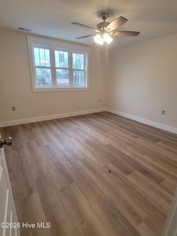 2220 Park Avenue, Newport, NC 28570