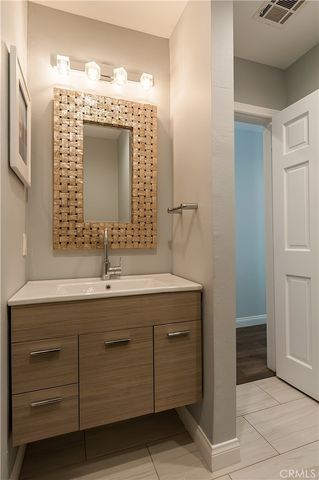 124 35th Street, Hermosa Beach, CA 90254
