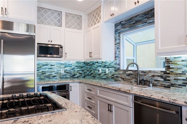 124 35th Street, Hermosa Beach, CA 90254