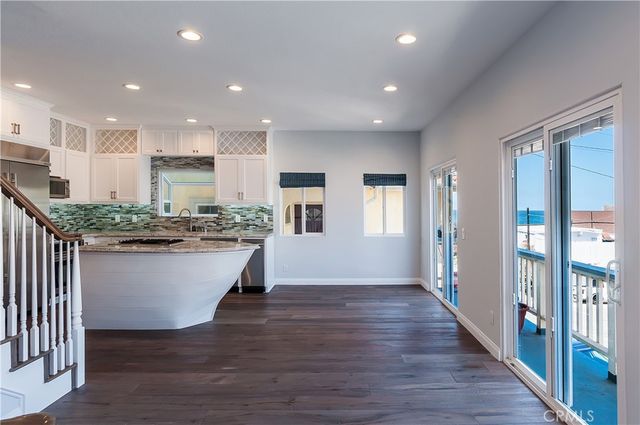124 35th Street, Hermosa Beach, CA 90254