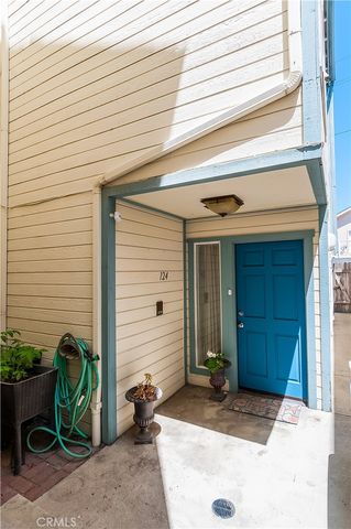 124 35th Street, Hermosa Beach, CA 90254