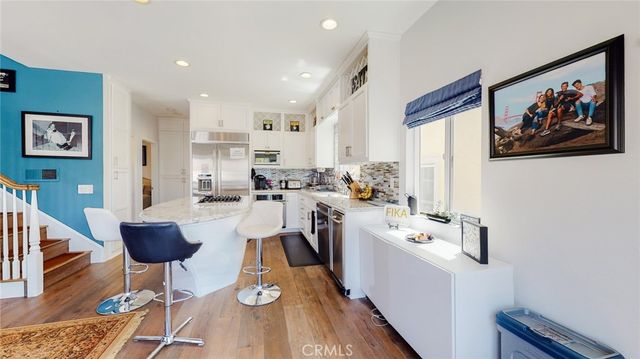 124 35th Street, Hermosa Beach, CA 90254