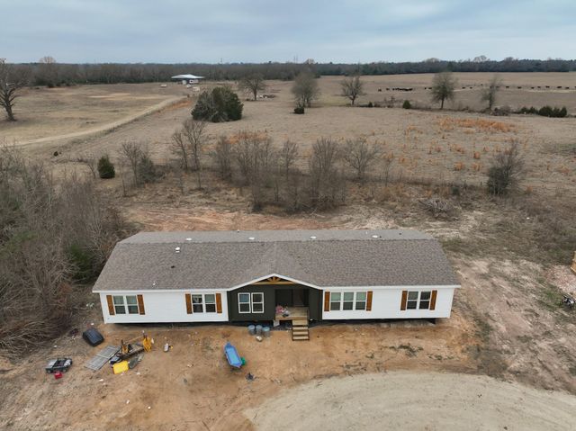 2408 W Highway 79, Buffalo, TX 75831