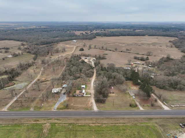 2408 W Highway 79, Buffalo, TX 75831