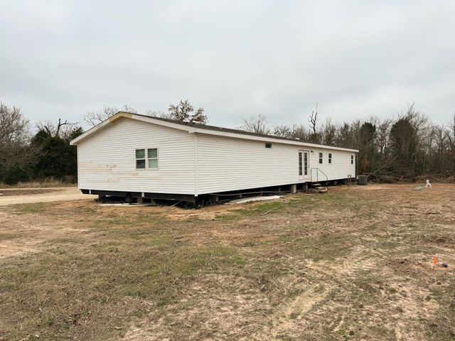 2408 W Highway 79, Buffalo, TX 75831