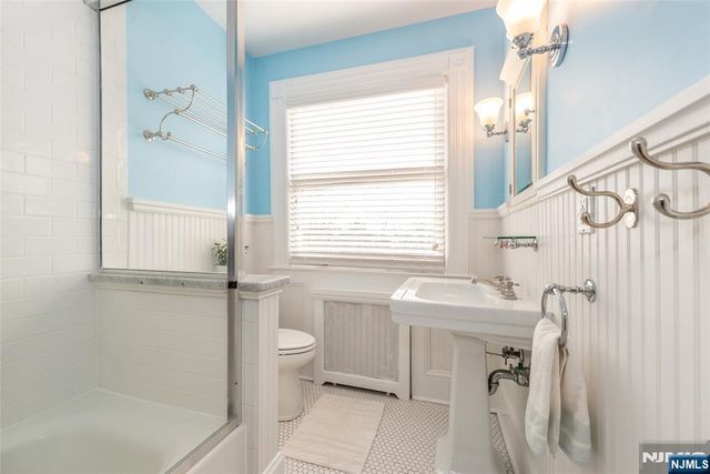 120 W Ridgewood Avenue, Ridgewood, NJ 07450