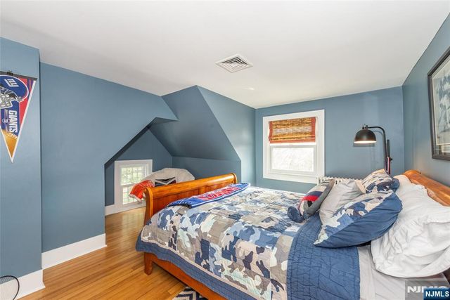 120 W Ridgewood Avenue, Ridgewood, NJ 07450