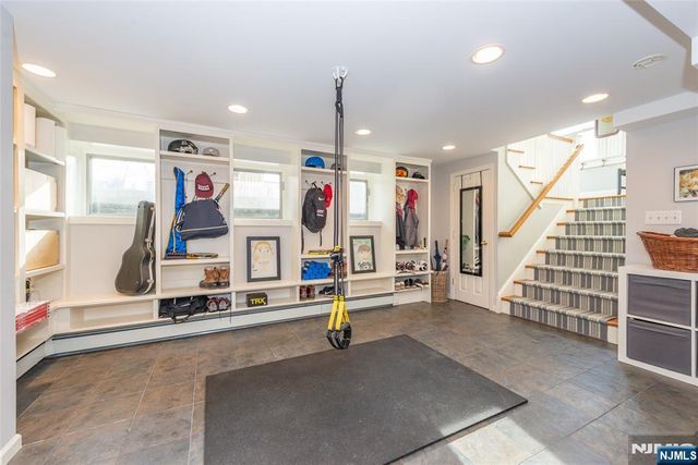 120 W Ridgewood Avenue, Ridgewood, NJ 07450