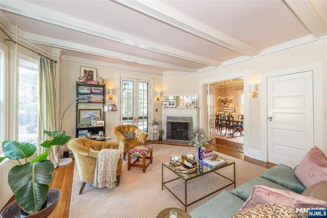 120 W Ridgewood Avenue, Ridgewood, NJ 07450