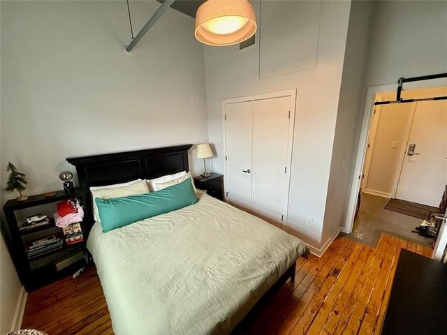 212 45th St 3B, Lawrenceville, PA 15201