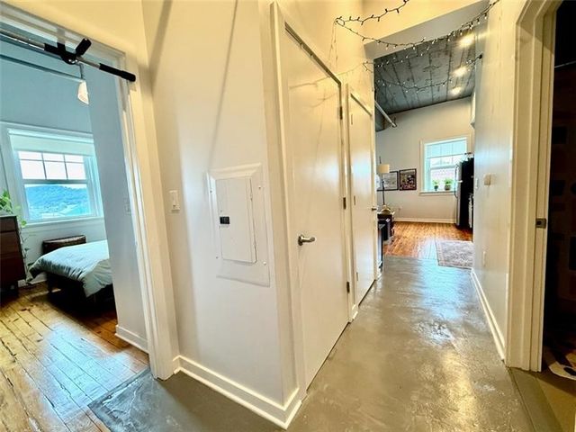 212 45th St 3B, Lawrenceville, PA 15201