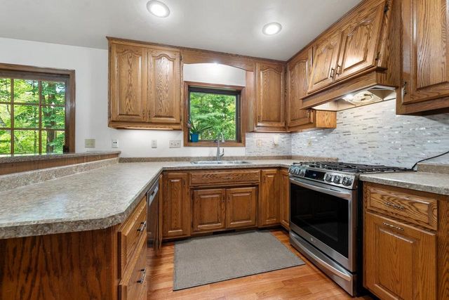 1744 IVES LANE, Suamico, WI 54173