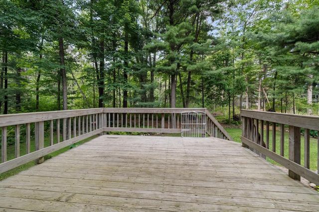 1744 IVES LANE, Suamico, WI 54173