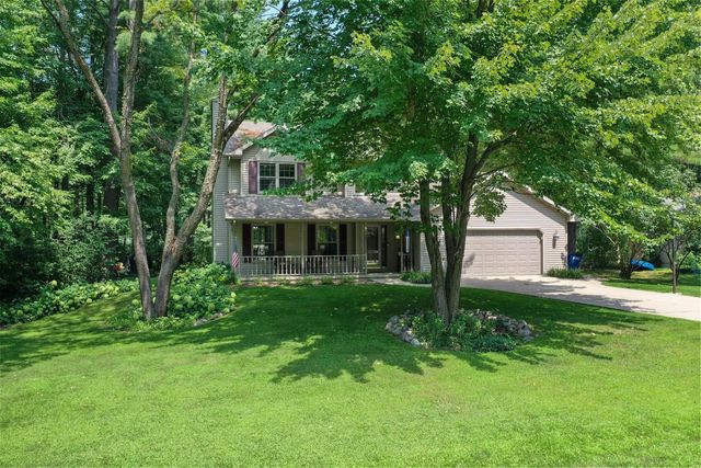 1744 IVES LANE, Suamico, WI 54173