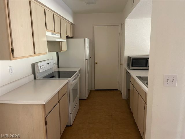 8101 West Flamingo Road 2150, Las Vegas, NV 89147