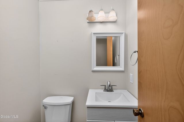 79 Meadowlark Drive, Cohoes, NY 12047