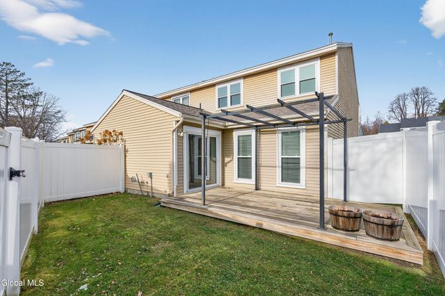 79 Meadowlark Drive, Cohoes, NY 12047